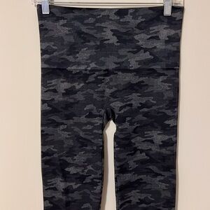 NWT SPANX Camouflage Print Leggings